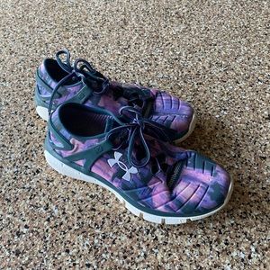 Under Armor Tennis Shoes